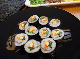 http://www.asiansupper.com/recipe/kimbap-korean-rice-roll